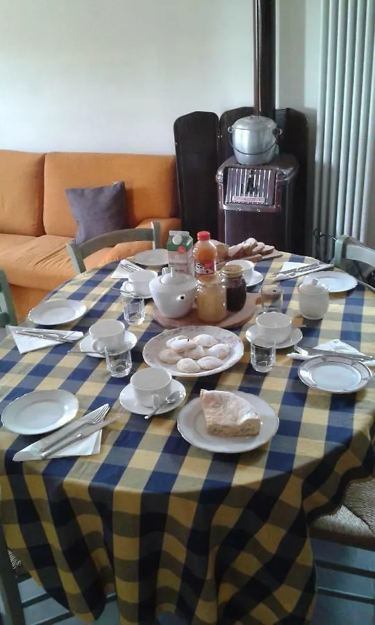 Bed and Breakfast Agricola Tre Rii Sidreria Corniglio